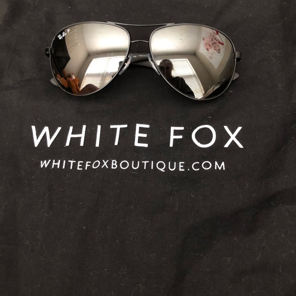 Polarized Ray-Bans - Picture 3 of 7